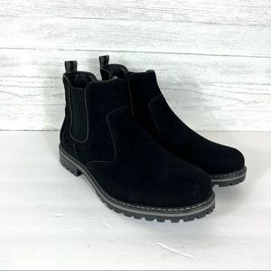 J75 Chelsea Boots